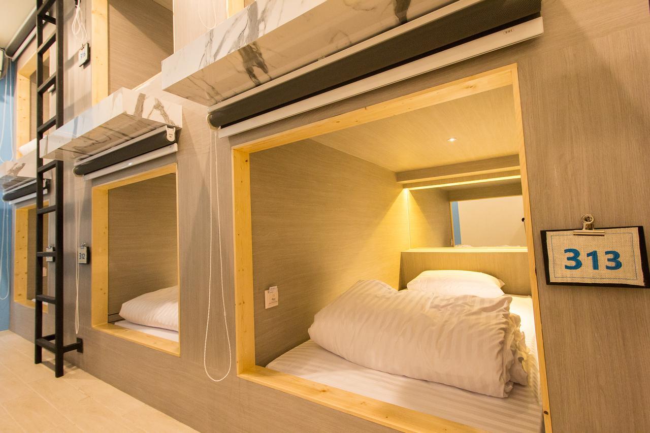 Lazy Sunday Hostel Бангкок Экстерьер фото